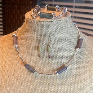 Nine West 16” Elegant Silver and Earth tone Jewelry Set